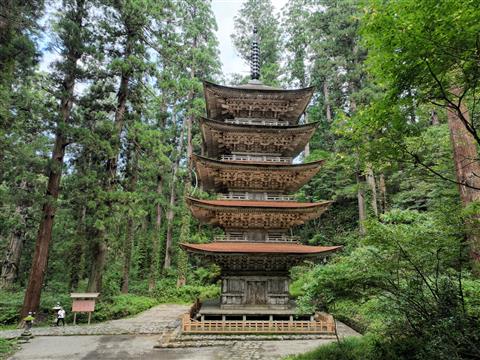 羽黒山五重塔